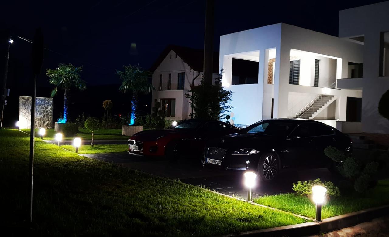 Palm Rezidential Hotel Sebes  Bagian luar foto